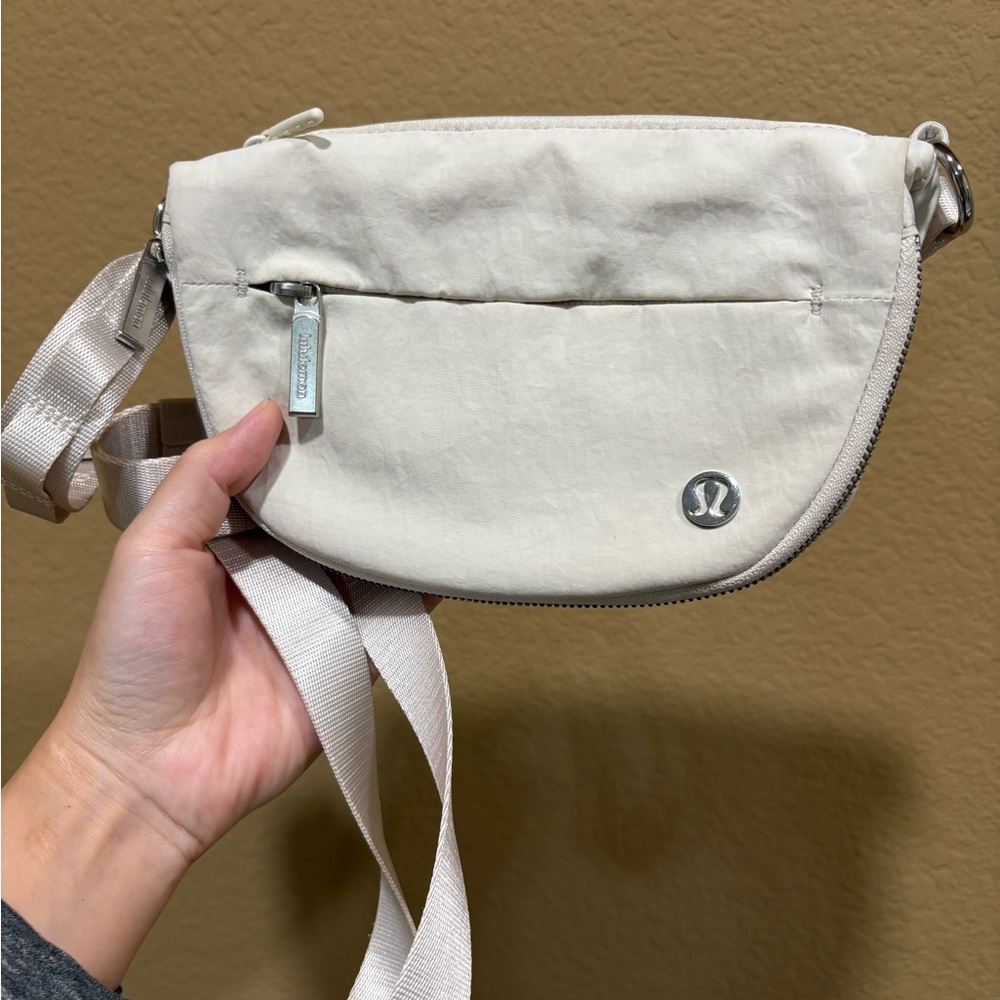 Lululemon Athletica Cream Crossbody Bag All Night Festival Bag